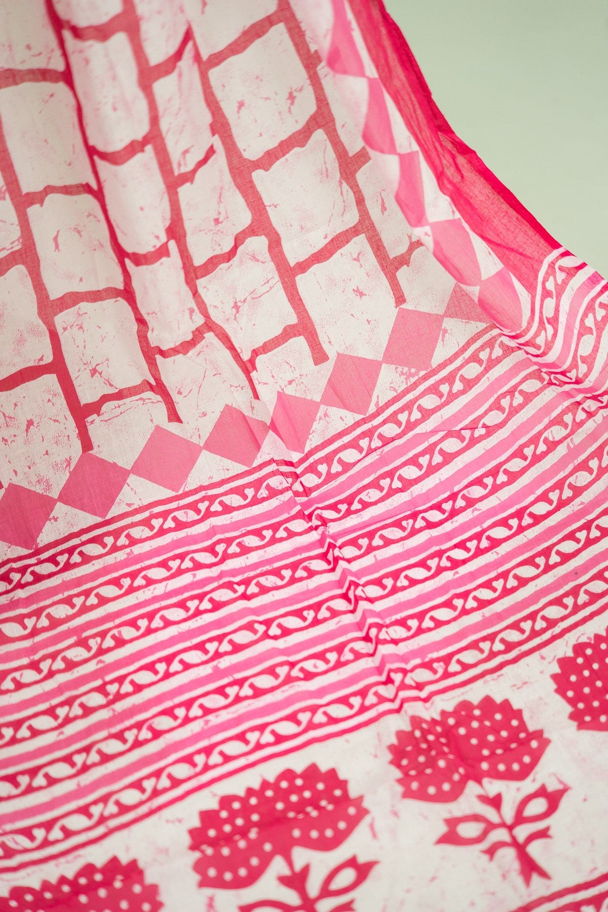 Dusty Pink Geometric Brick Mul Mul Cotton Saree