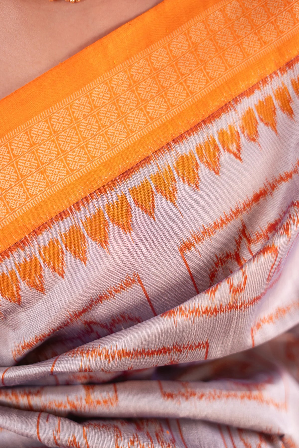 Grey Mustard Elephant Motif Khandua Silk Saree - image 3