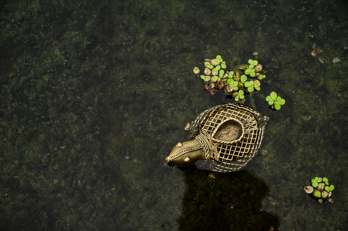 Dhokra turtle with Lamp