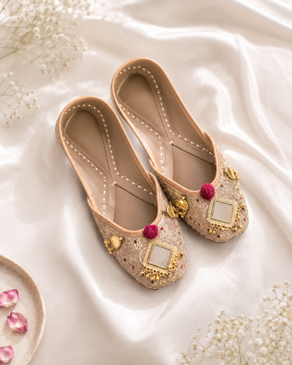 Beige ethnic jutti with handcrafted embroidery