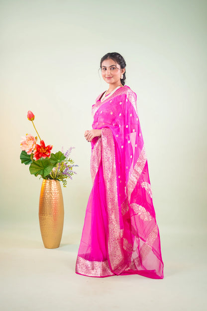 Magenta Banarasi Border Chiffon Saree - image 2