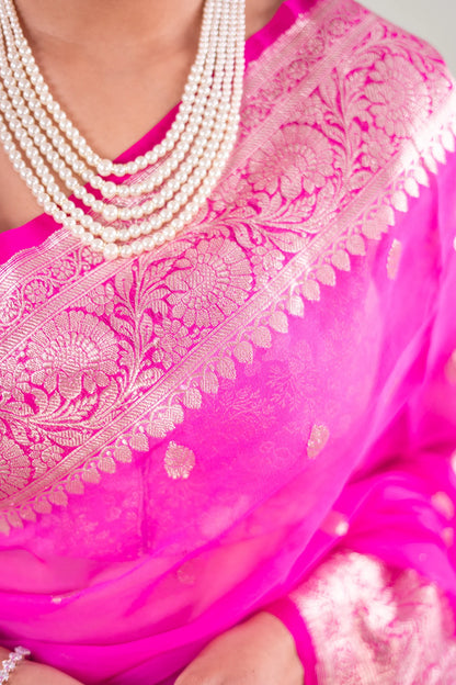 Magenta Banarasi Border Chiffon Saree - image 6