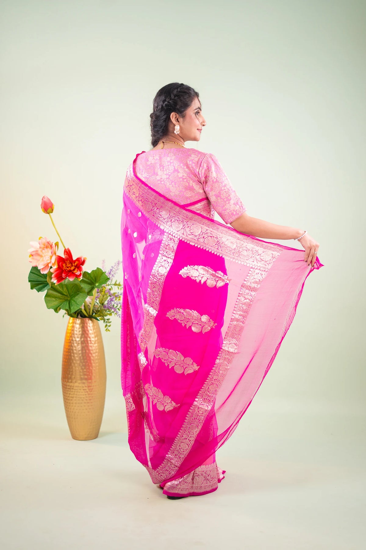 Magenta Banarasi Border Chiffon Saree - image 7