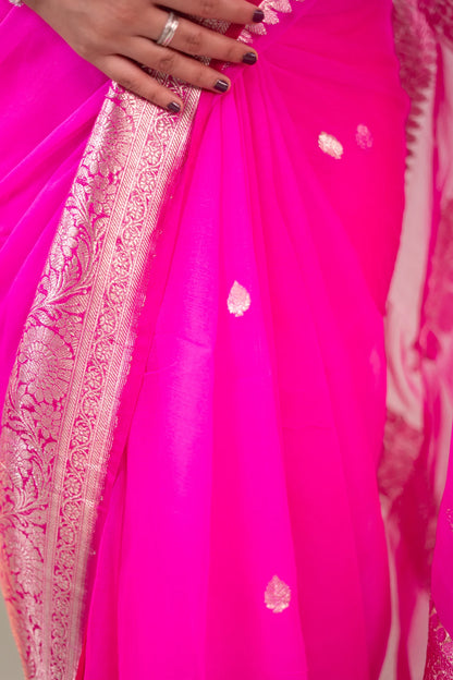 Magenta Banarasi Border Chiffon Saree - image 8