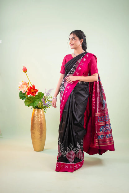 Magenta Black Chevron Ikat Khandua Silk Saree - image 3