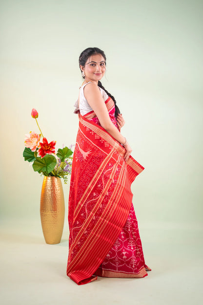 Magenta Gold Floral Lattice Khandua Silk Saree - image 7