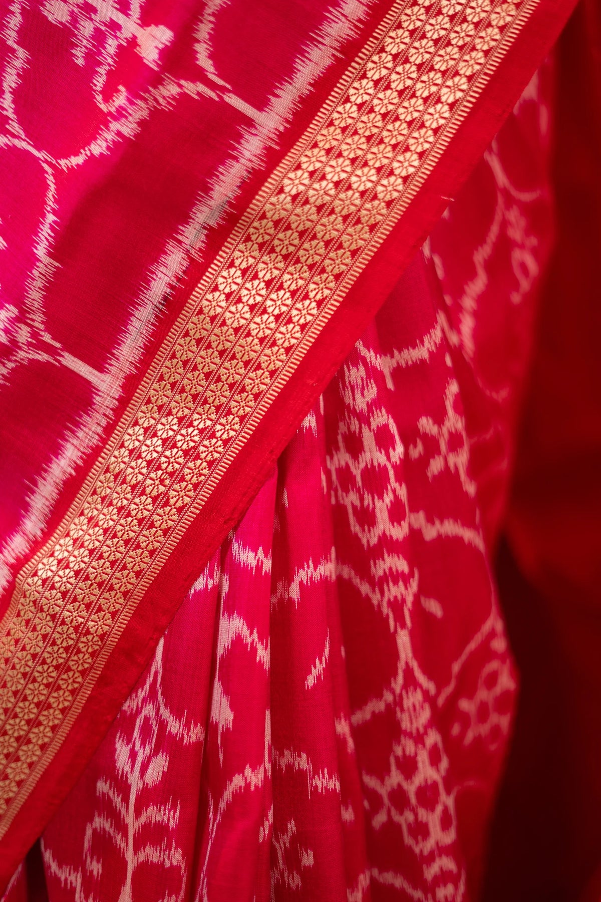Magenta Gold Floral Lattice Khandua Silk Saree - image 8