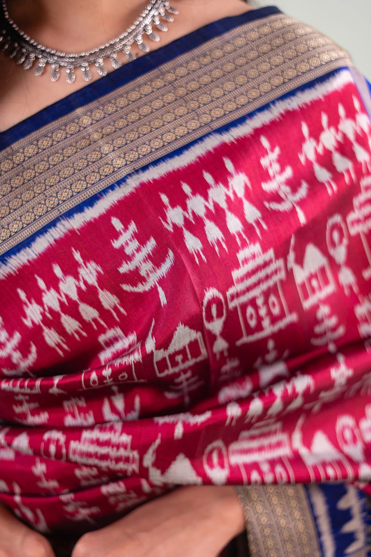 Magenta Navy Tribal Motif Khandua Silk Saree - image 6