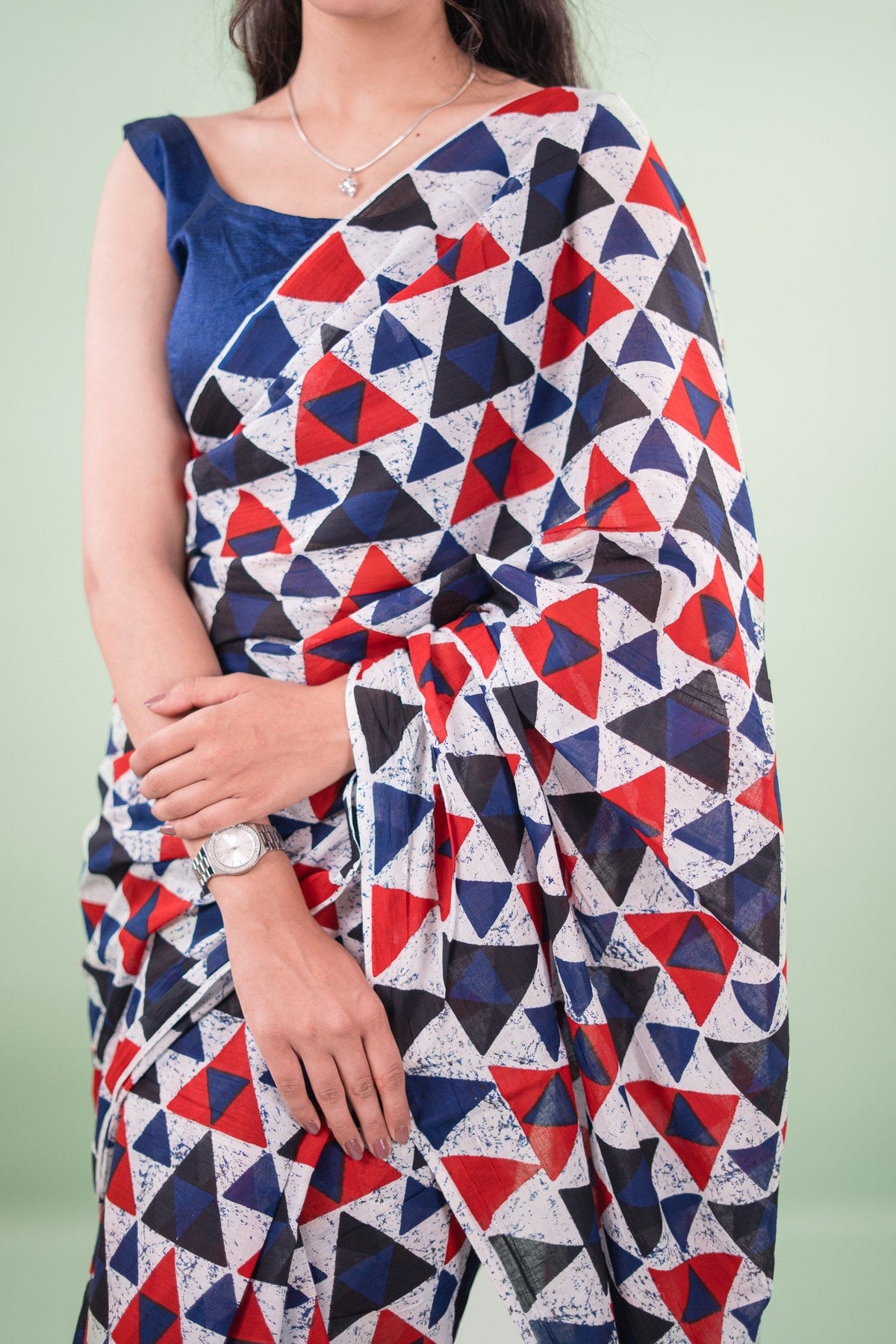 Multicolour Geometric Chevron Mul Mul Cotton Saree