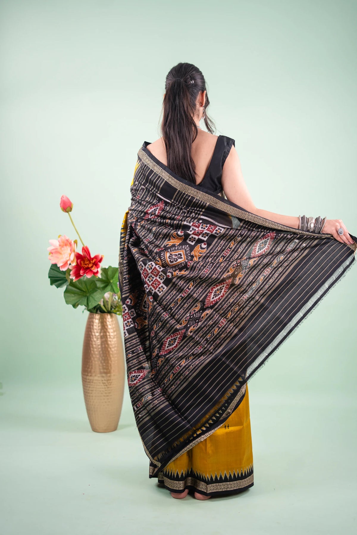 Mustard Black Temple Border Khandua Silk Saree - pallu spread