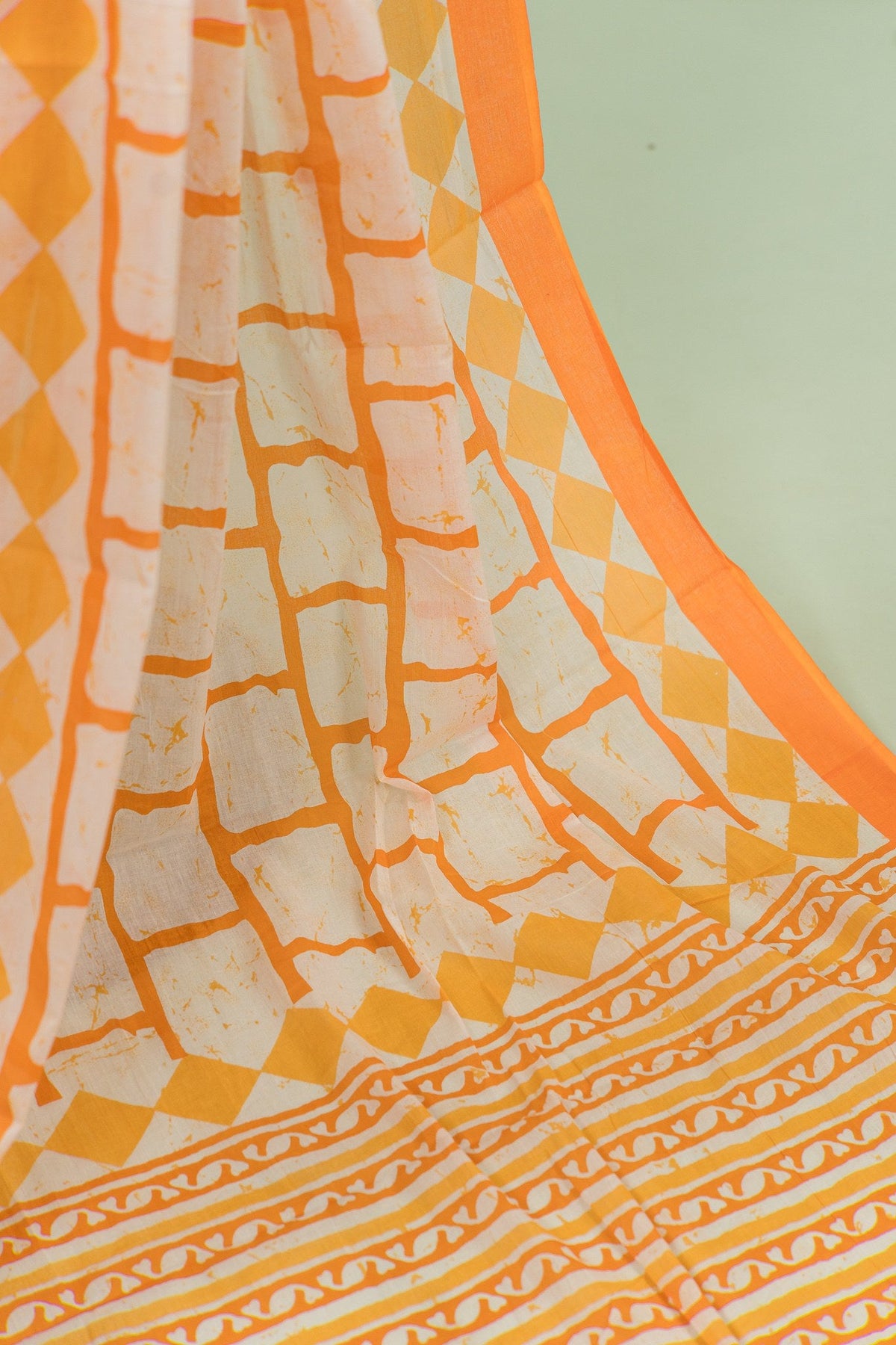 Mustard Geometric Grid Mul Mul Cotton Saree