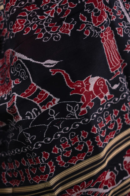 Red Black Pasapalli Lotus Khandua Silk Saree - image 5