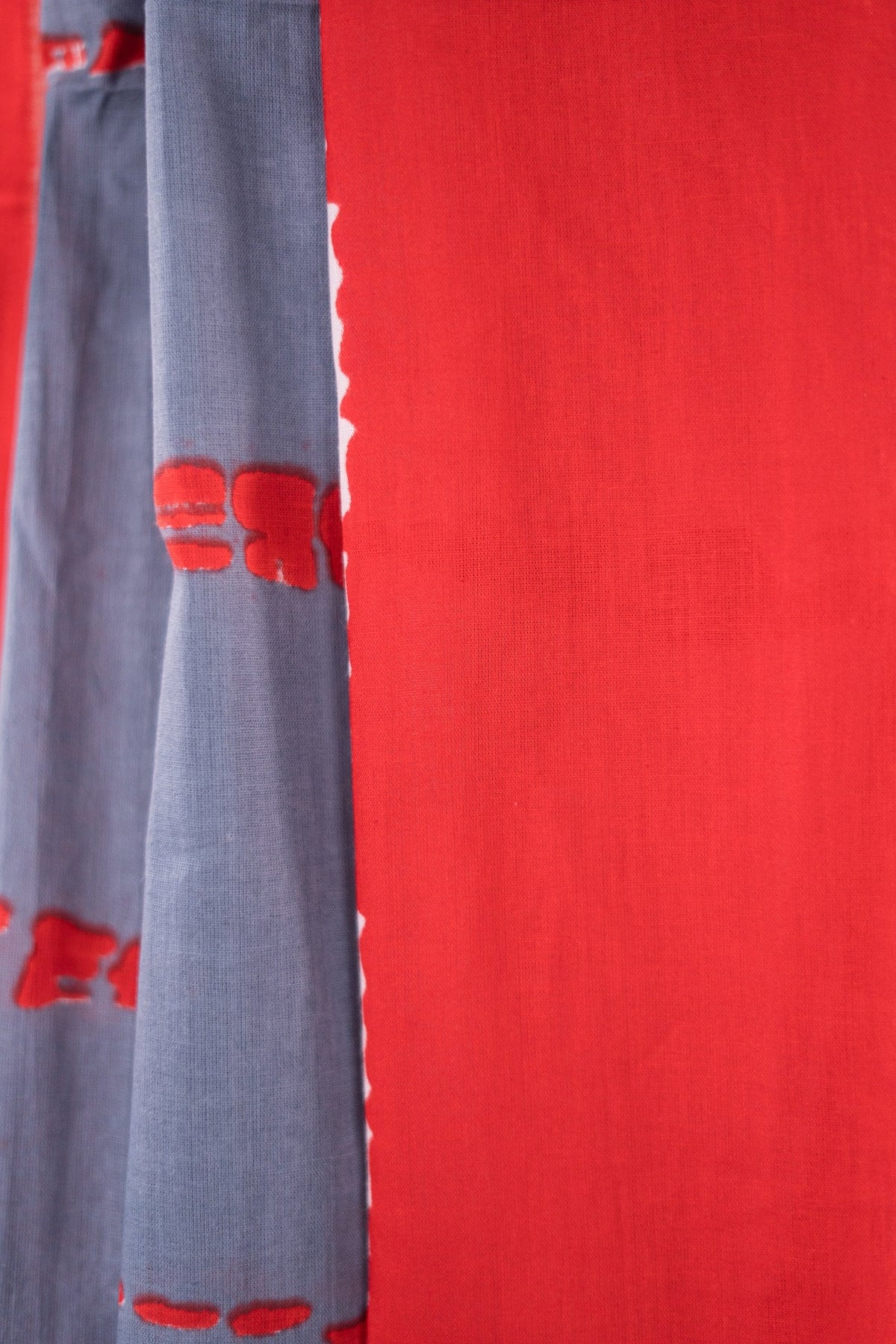 Red Grey Shibori Colour Block Mul Mul Cotton Saree