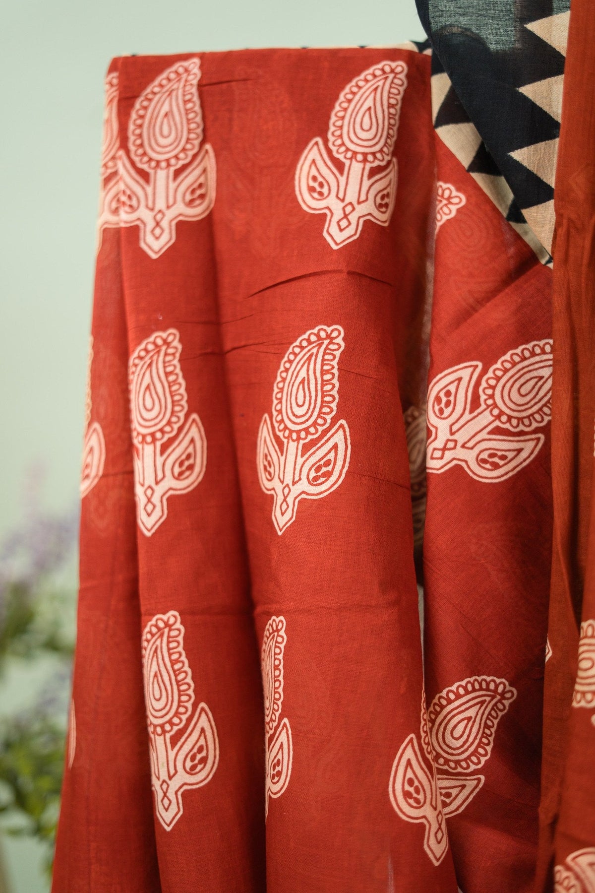 Terracotta Paisley Temple Border Mul Mul Cotton Saree