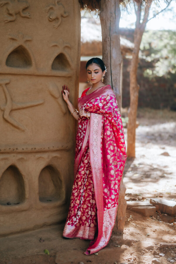 Banarsi Saree Pink-Hand woven